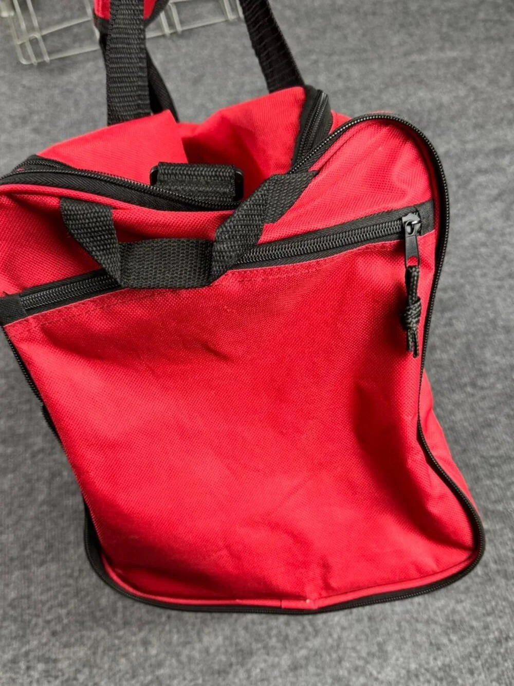 Protégé Unisex Red Cargo Duffel Bag Travel Luggage Gym Carry On 21
